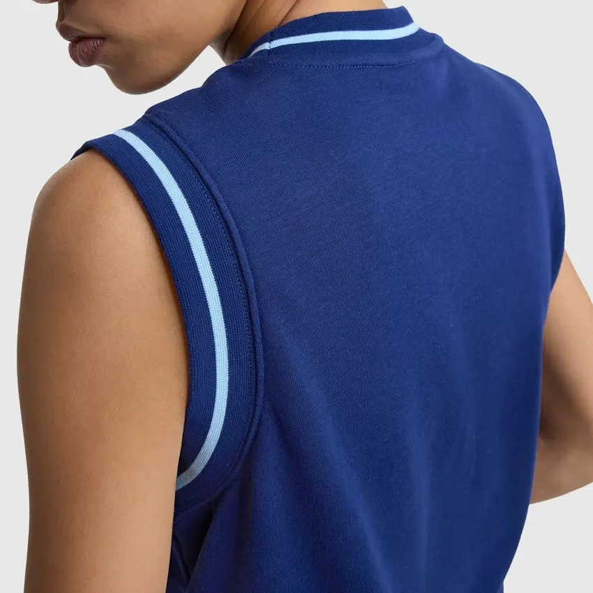 Country Club mouwloze top, geborduurd Script Logo