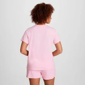 Klassiek T-shirt, ton-sur-ton opschrift op de linkerborst